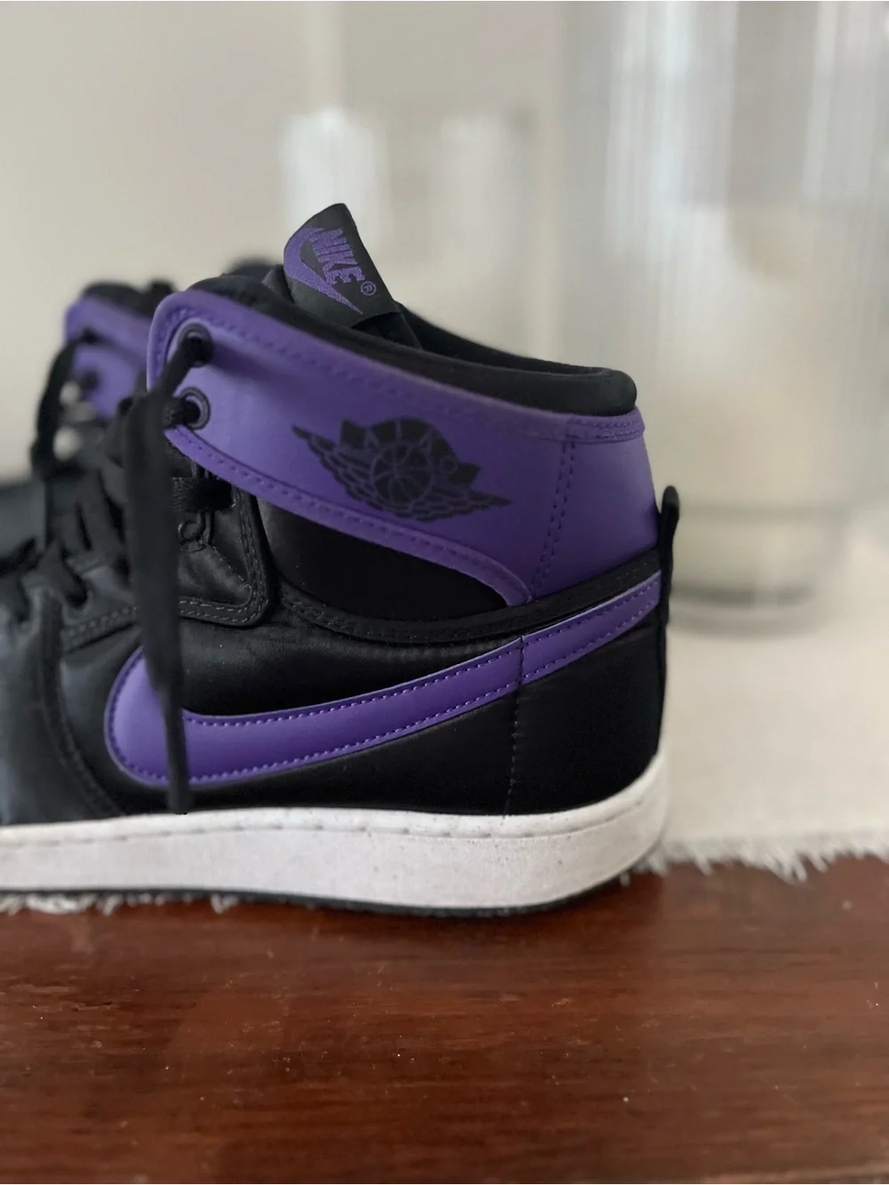 Nike Black & Purple Low-Top Sneaker